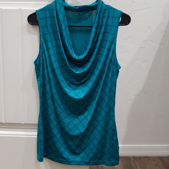 Sleeveless Blouse - Exellent for office attire - Picture 1 of 4